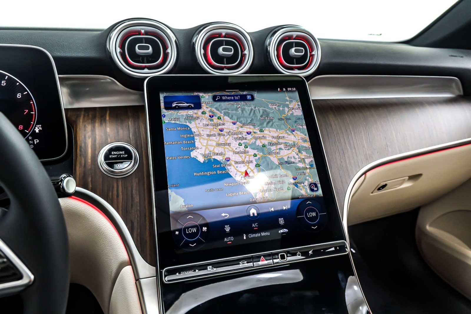 New 2026 Polar White Mercedes-Benz GLC 300 image 6