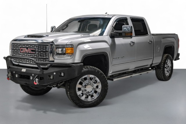 2019 GMC Sierra 2500HD Denali 4