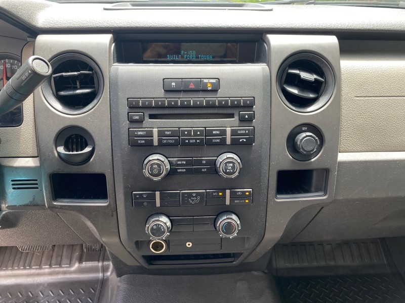 2010 Ford F-150 4 DR CREW XL LOW MILES 34,625 in , 