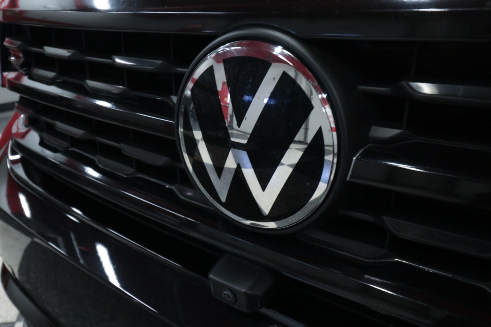 Used Car 2023 Volkswagen Atlas  3.6l V6 Sel Premium R-line For Sale Under $40,000 In Austin, Texas