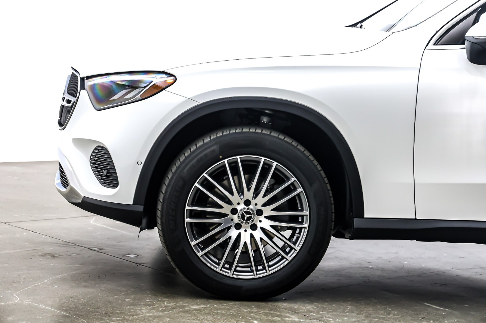 New 2026 Polar White Mercedes-Benz GLC 300 SUV image 10