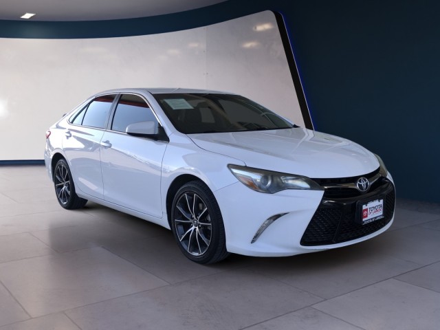 2015 Toyota Camry XSE 7