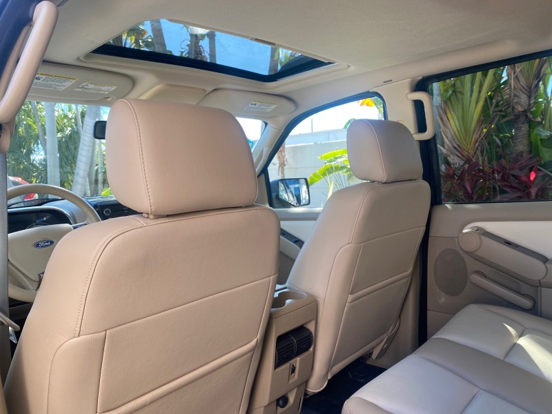 2008 Ford Explorer Sport Trac Limited LOW MILES 49,936 in , 