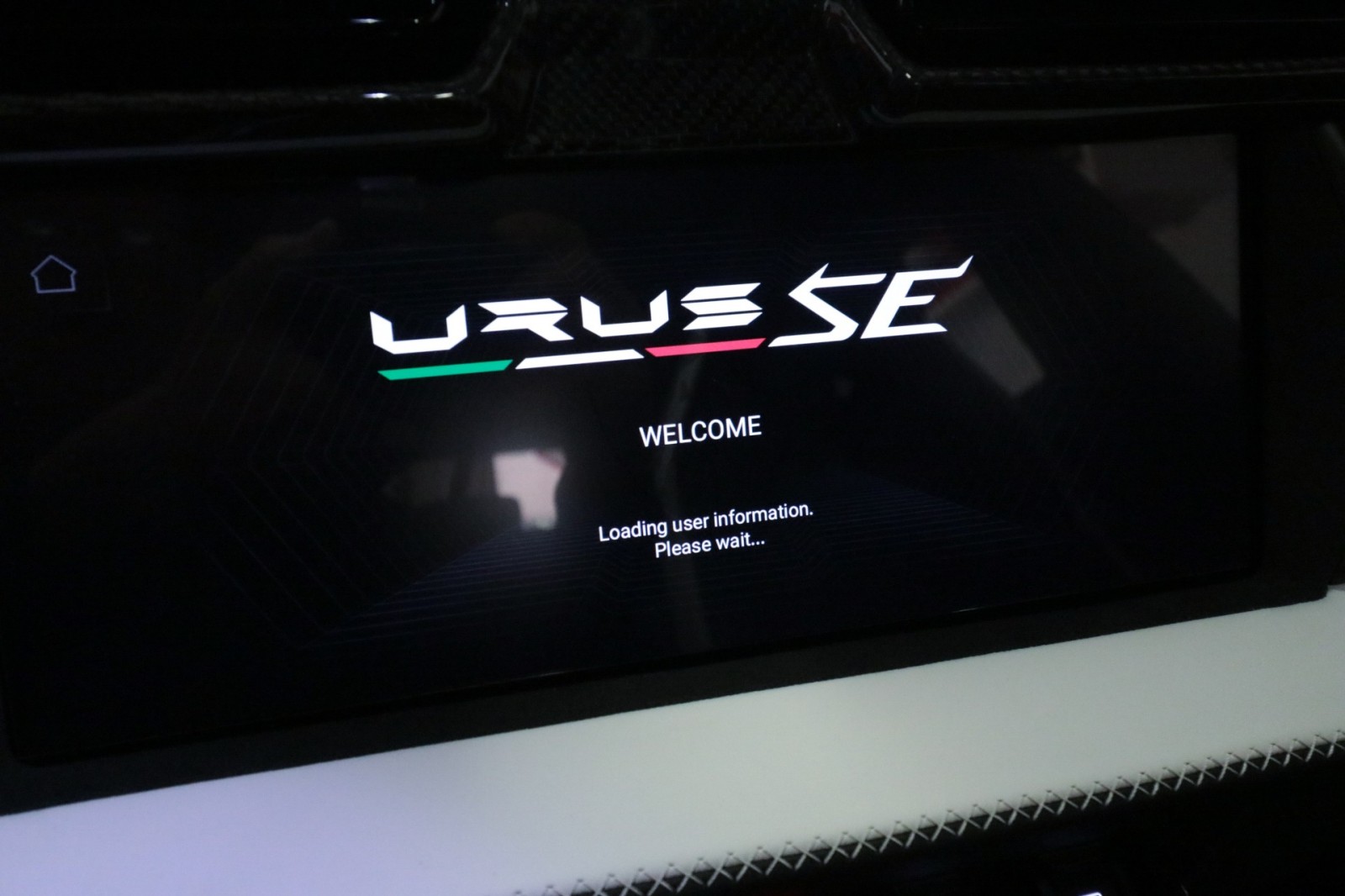 Used Car 2025 Lamborghini Urus  Se For Sale Under $360,000 In Austin, Texas