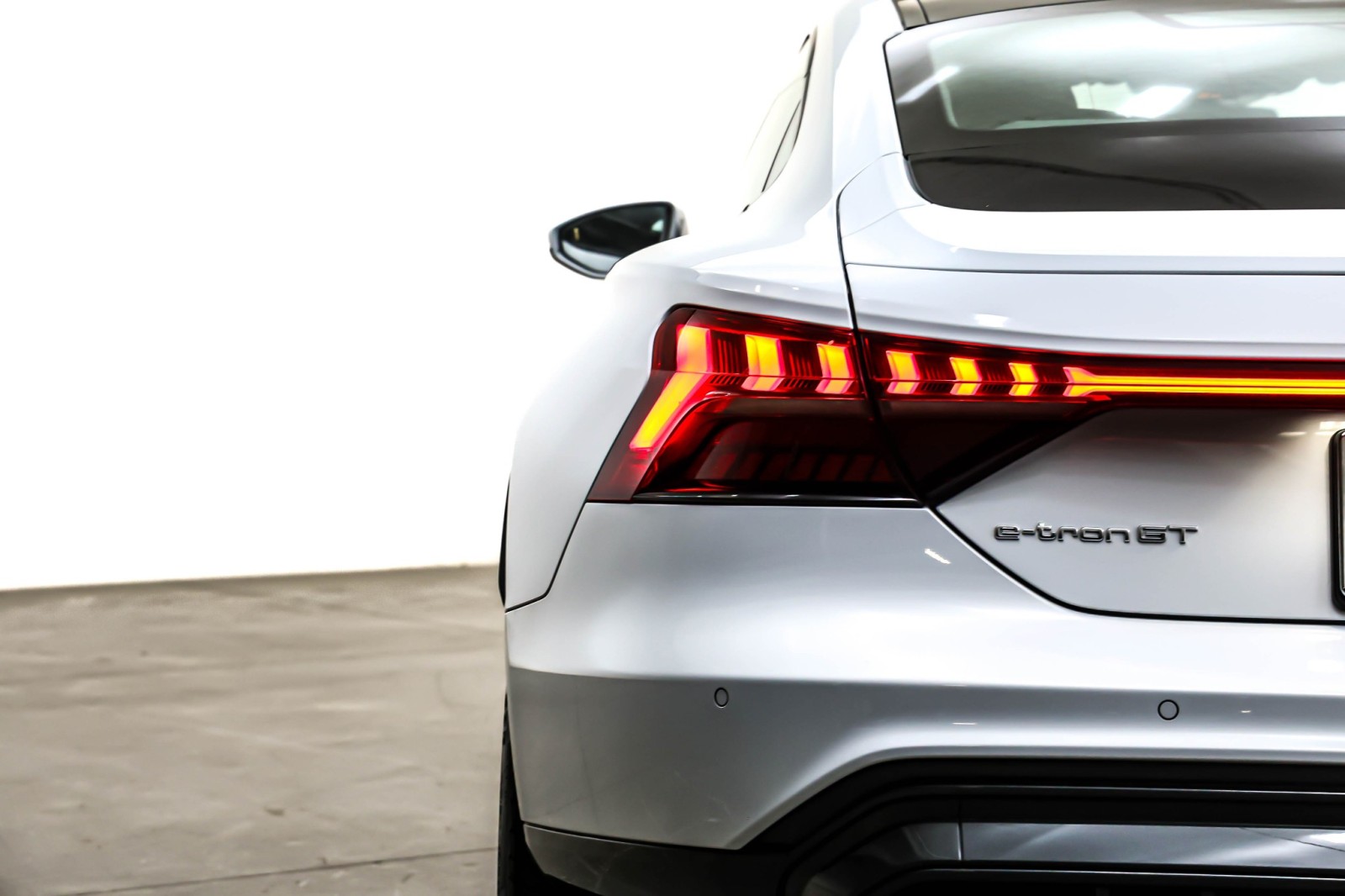 Used 2024 Suzuka Gray Metallic Audi Premium Plus quattro image 15