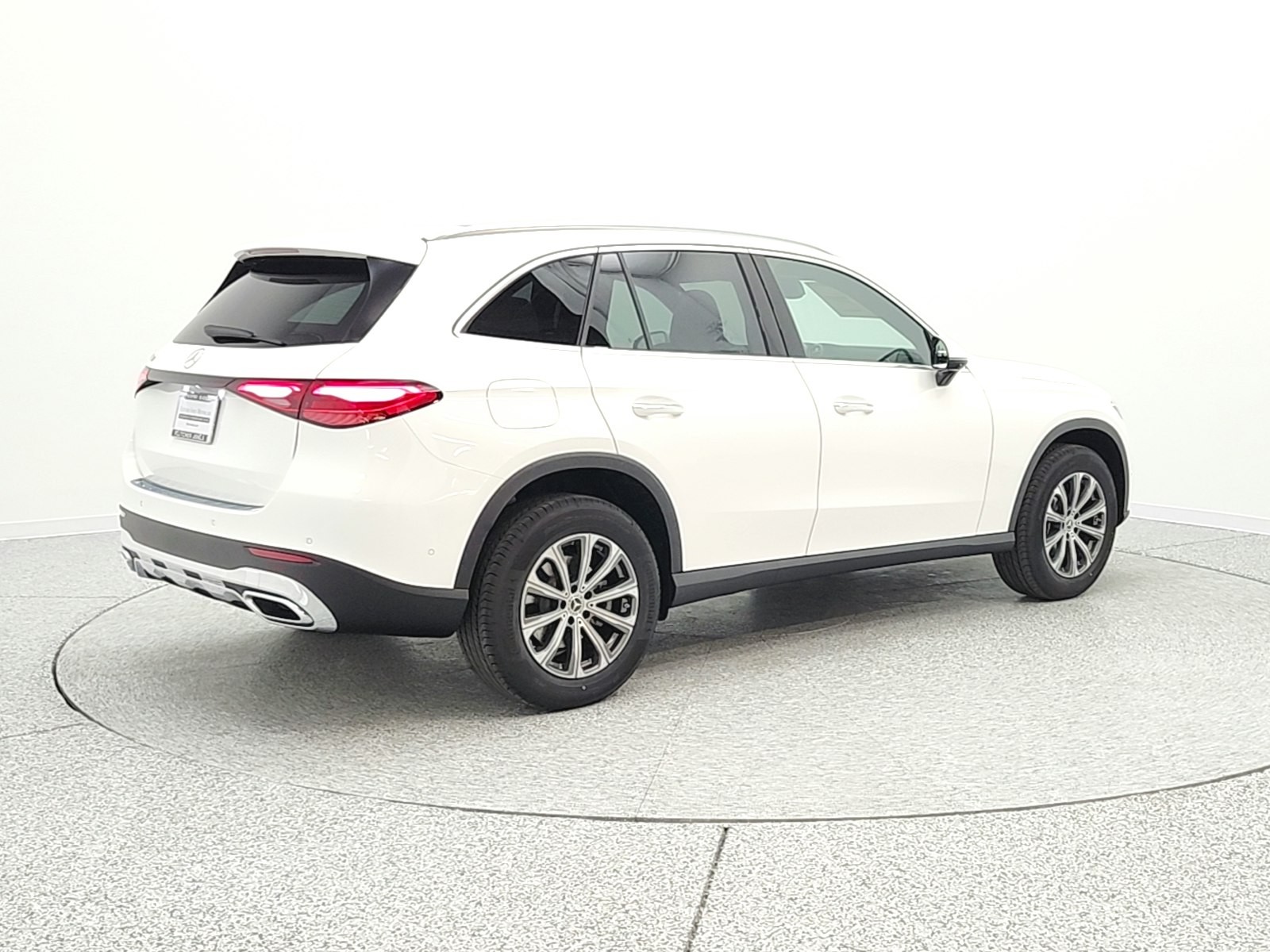 New 2026 Polar White Mercedes-Benz GLC 300 SUV image 5