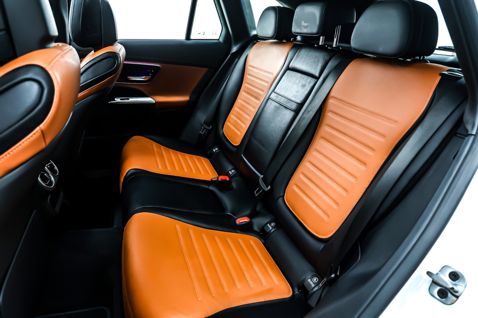 New 2026 Polar White Mercedes-Benz AMG® GLC 43 image 8