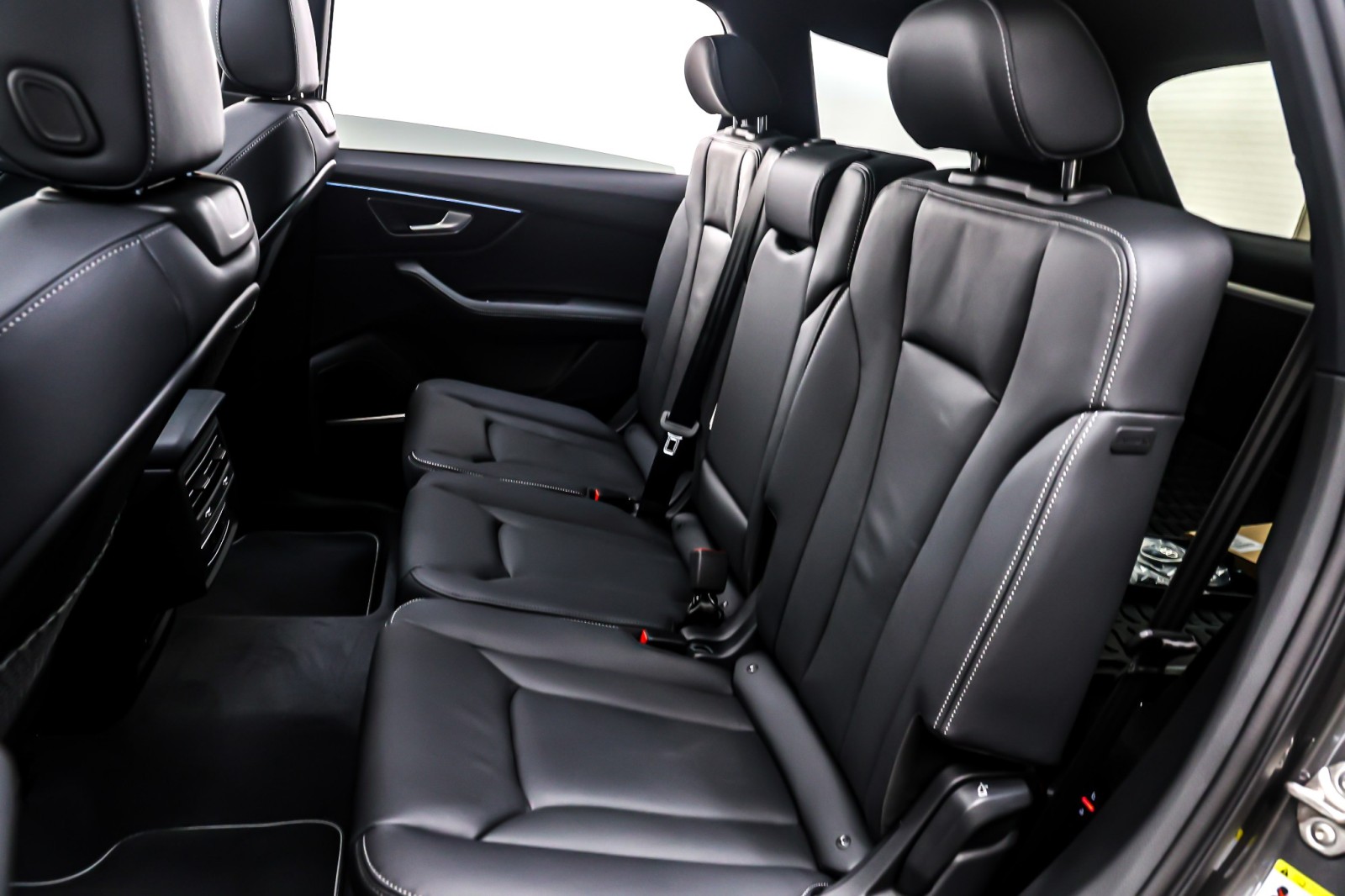 New 2026 Samurai Gray Metallic Audi Premium Plus 45 quattro image 8