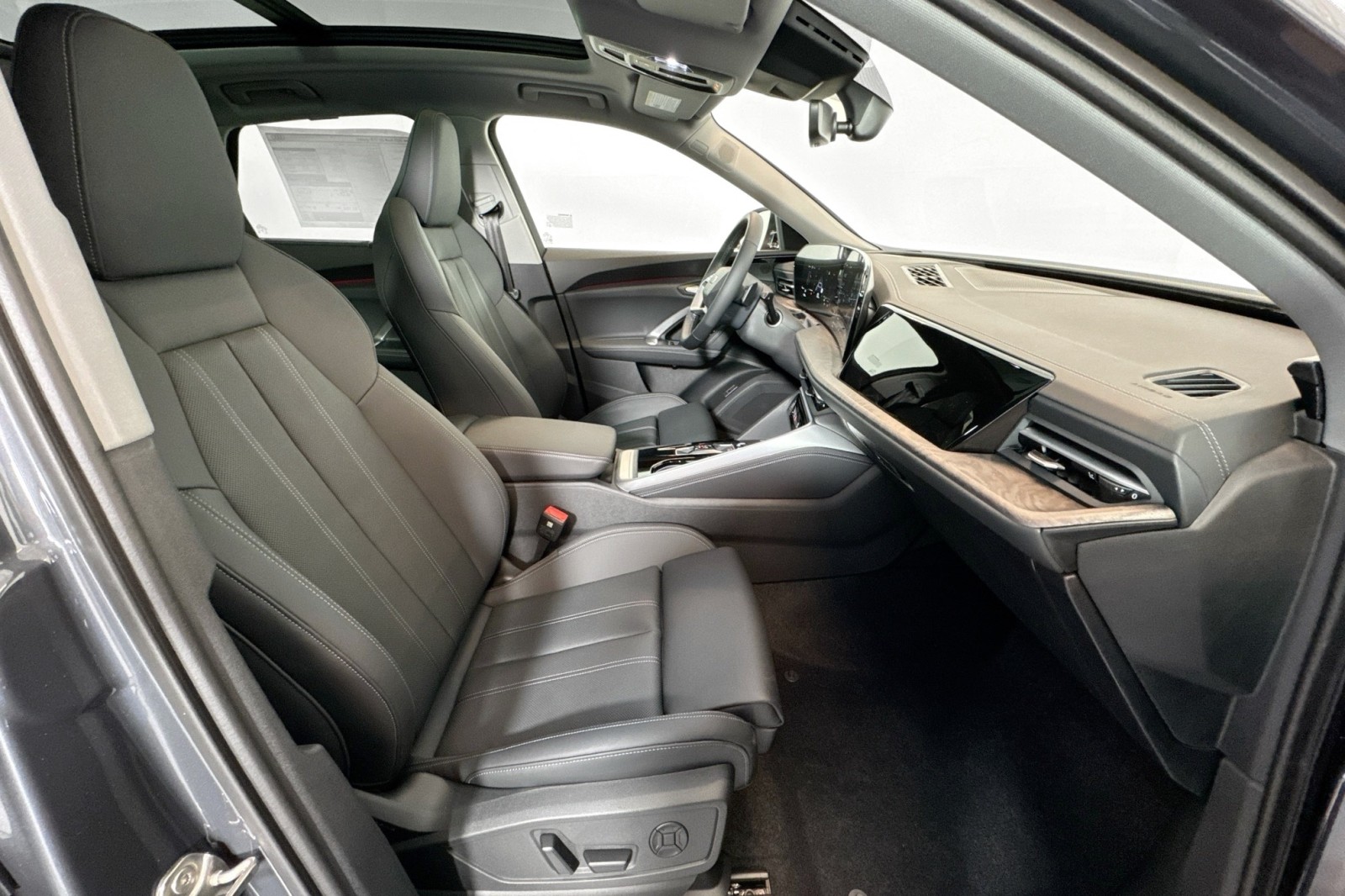 New 2025 Tambora Gray Metallic Audi Premium Plus 2.0 TFSI quattro image 25