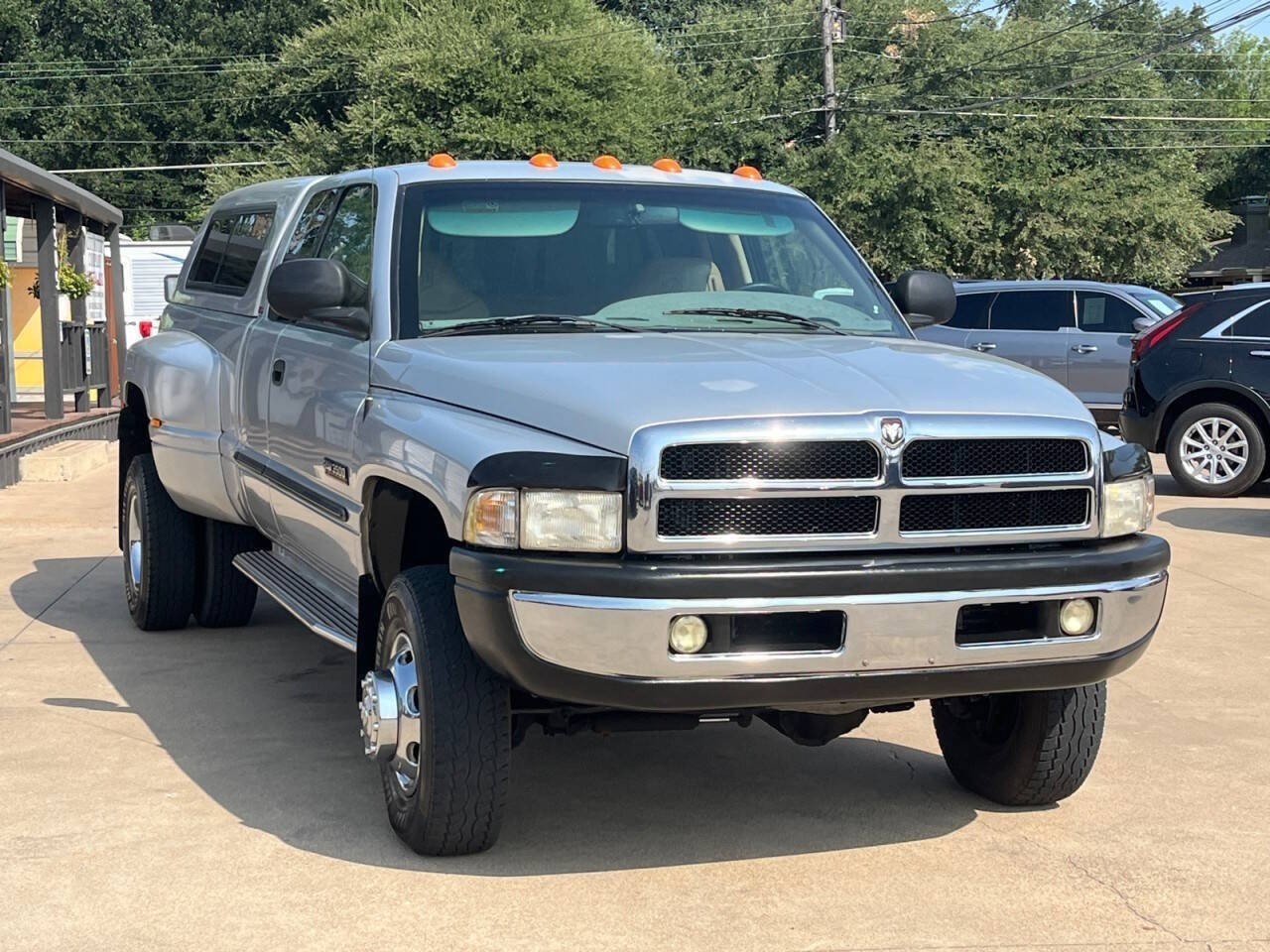 Bright Silver Metallic Clearcoat 2001 Dodge RAM 3500 Pickup Truck Manual