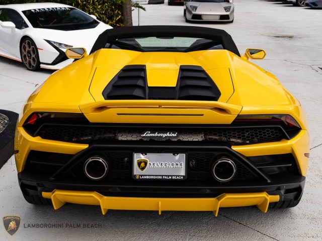 2023 Lamborghini Huracan EVO  in , 