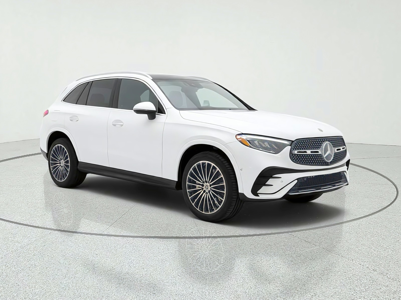 New 2027 MANUFAKTUR Moonlight White Metallic Mercedes-Benz GLC 300 SUV image 3
