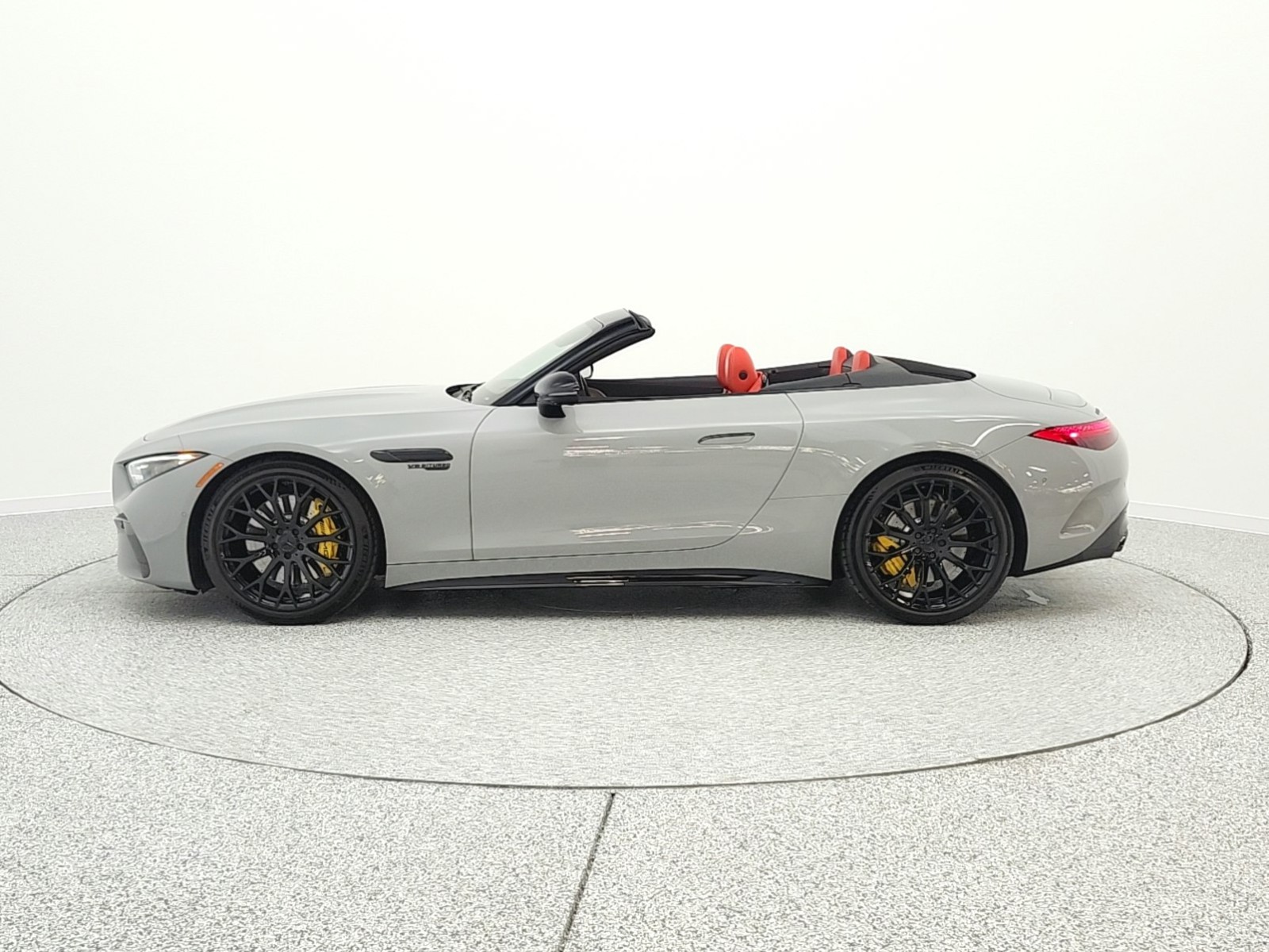 Certified Used 2022 MANUFAKTUR Alpine Grey Mercedes-Benz AMG® SL 63 Roadster image 8