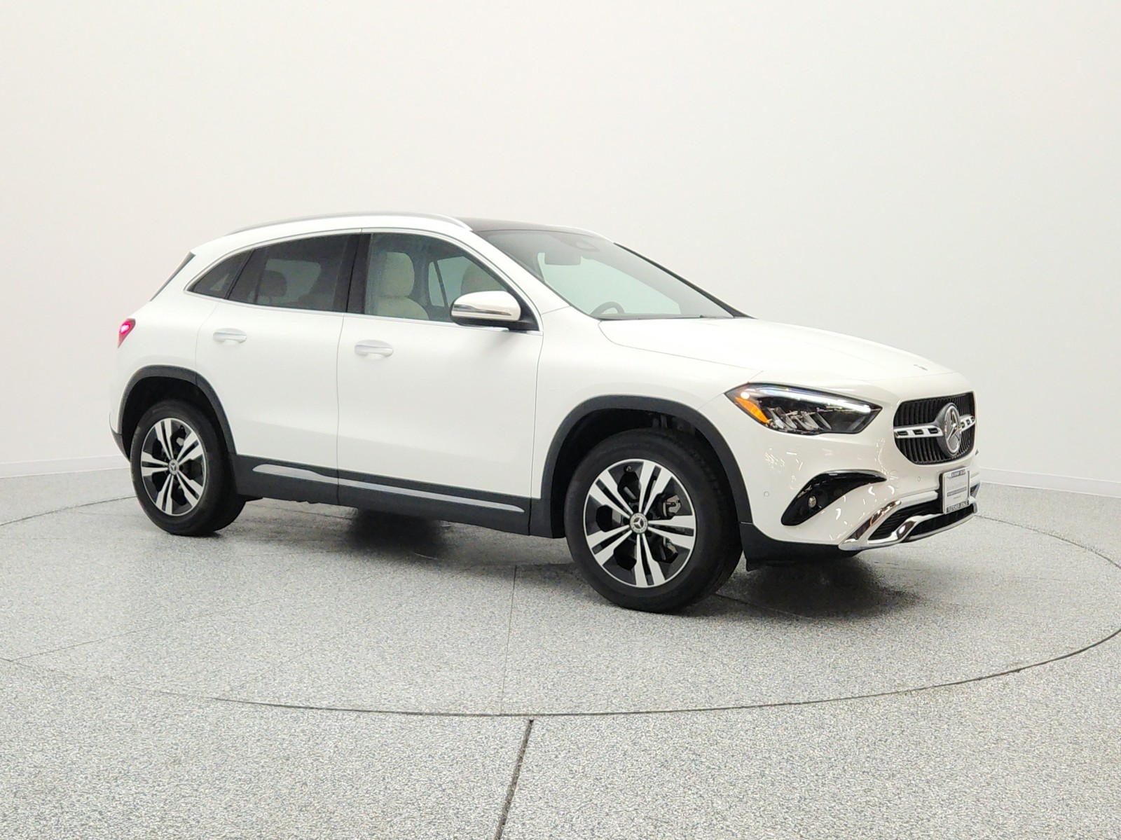 Certified Used 2026 Polar White Mercedes-Benz GLA 250 SUV image 3