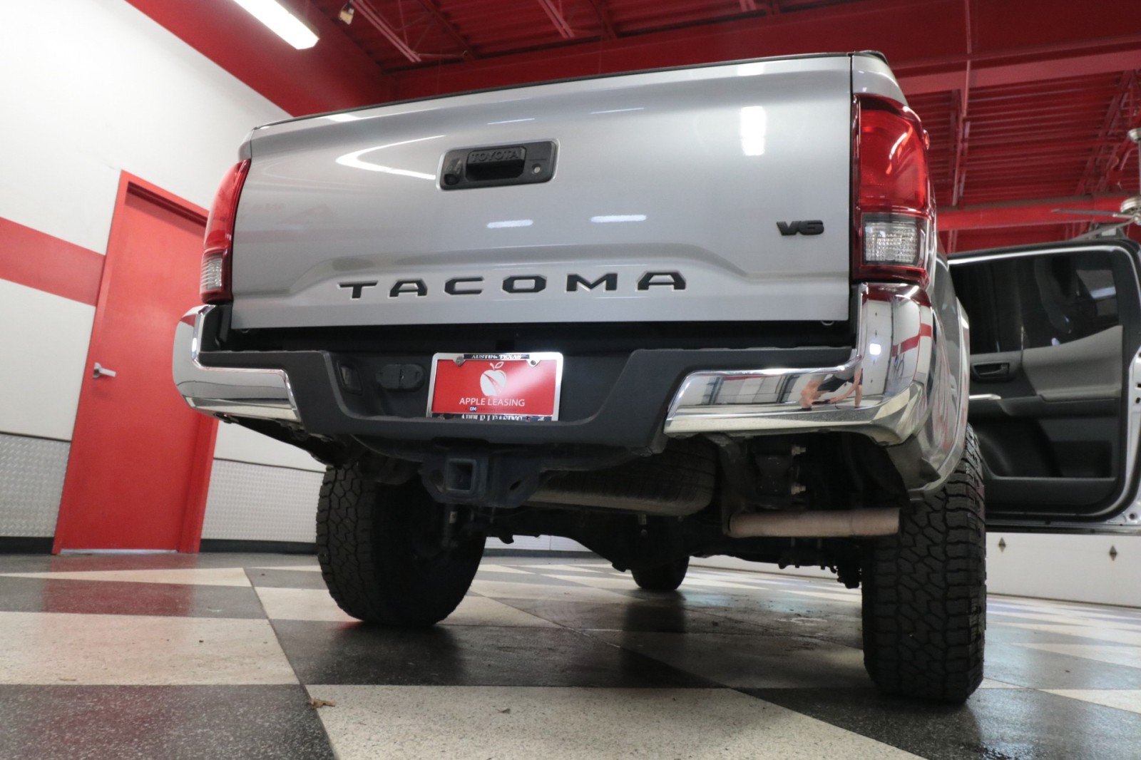 Used Car 2018 Toyota Tacoma  Sr5 For Sale Under $25,000 In Austin, Texas