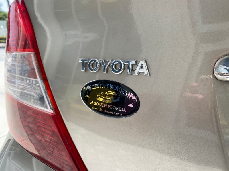 2004 Toyota Camry LE LOW MILES 58,925 1 OWNER in , 