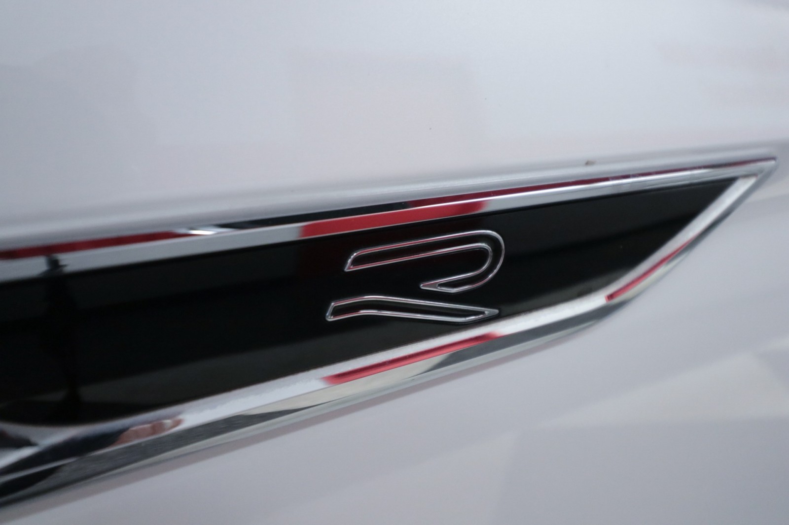 Used Car 2024 Volkswagen Atlas  2.0t Sel Premium R-line For Sale Under $40,000 In Austin, Texas