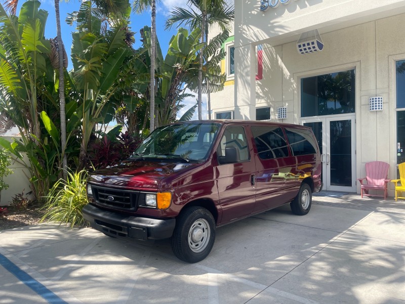 2006 Ford Econoline Wagon XLT 8 PASS LOW MILES 56328 in ,