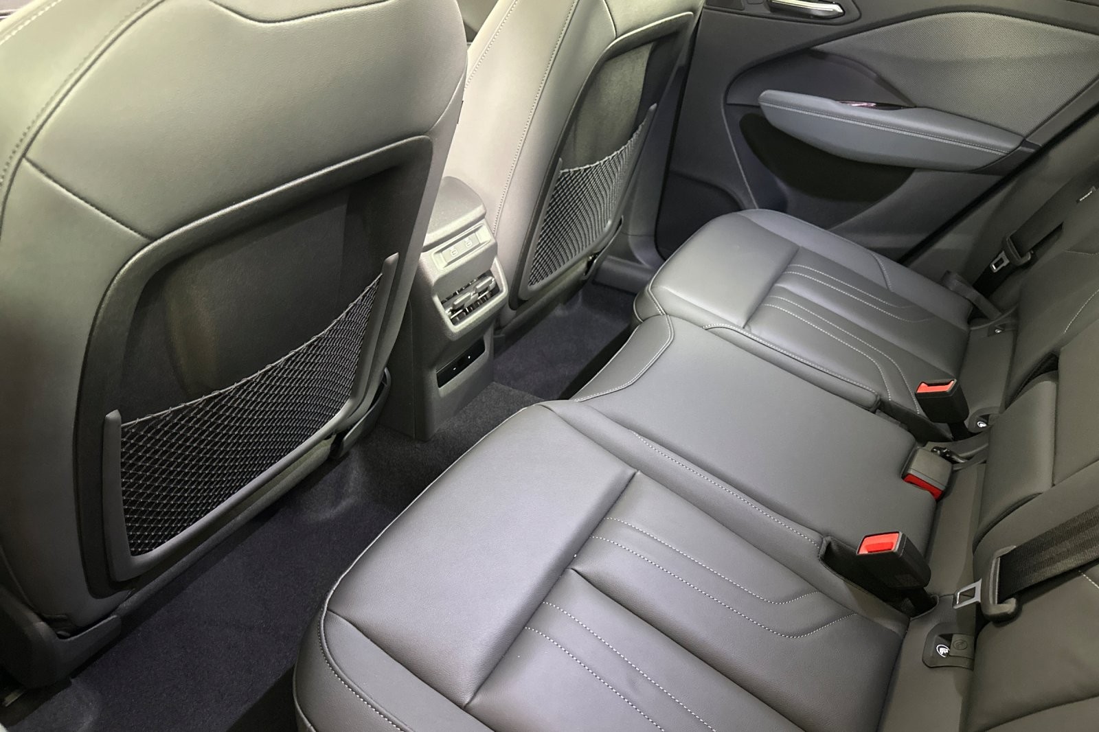 New 2026 Glacier White Metallic Audi S line image 11