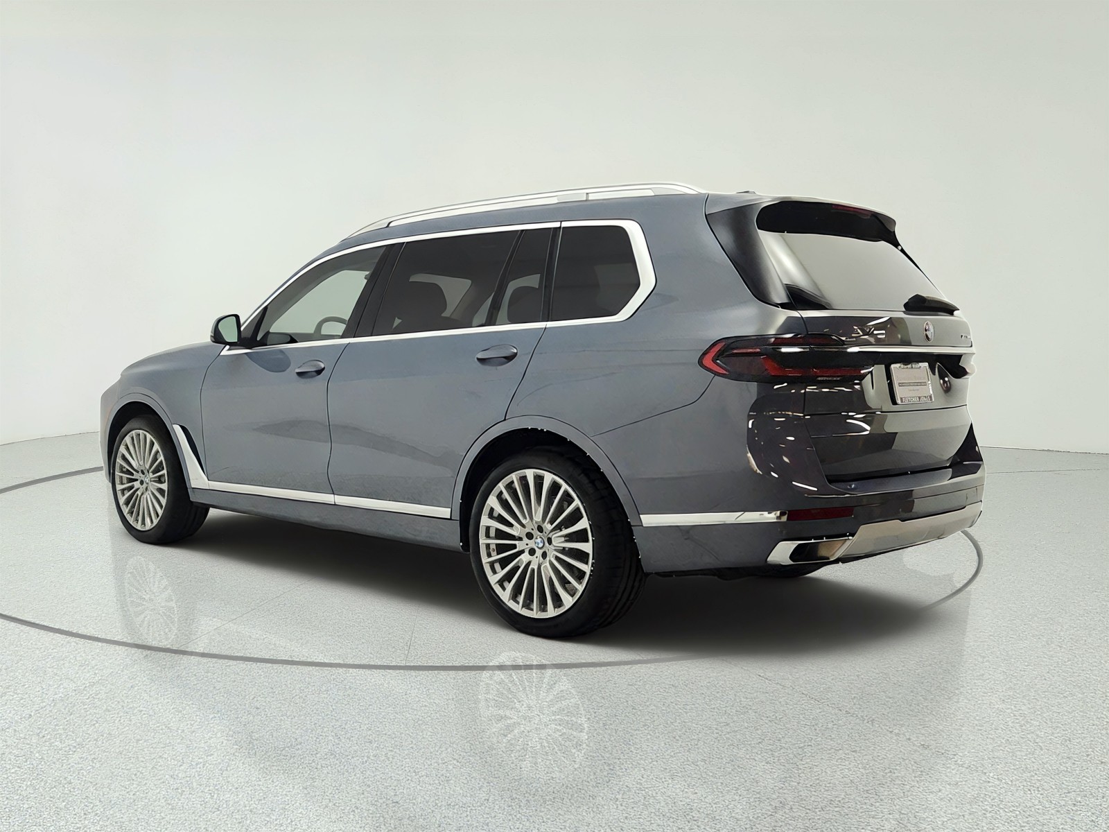 Used 2024 Sparkling Copper Metallic BMW xDrive40i Sports Activity Vehicle image 7