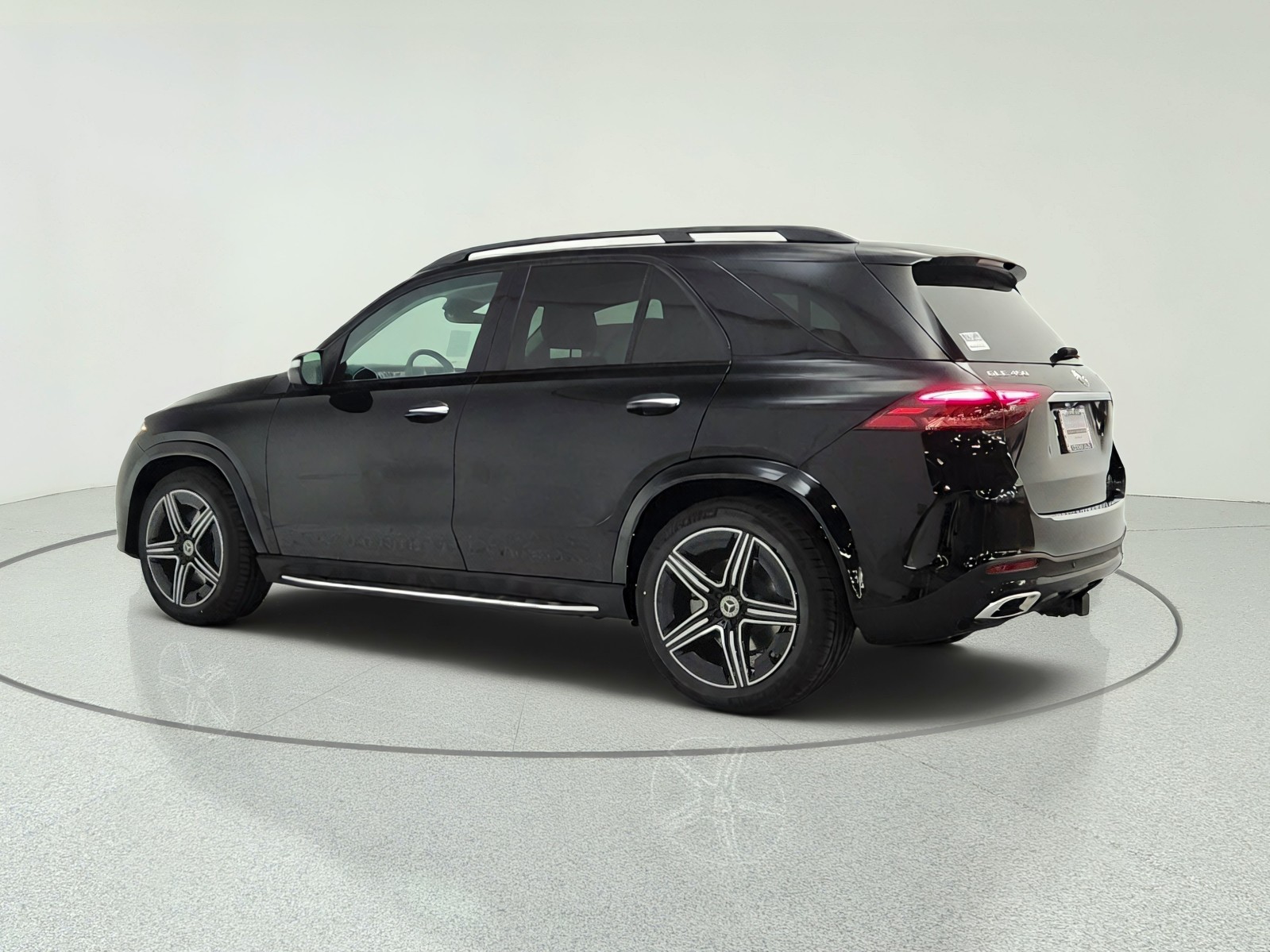 New 2026 Black Mercedes-Benz GLE 450 4MATIC® SUV image 7