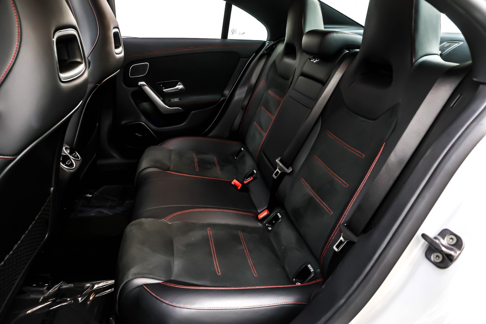 Used 2023 Digital White Metallic Mercedes-Benz CLA 250 Coupe image 8