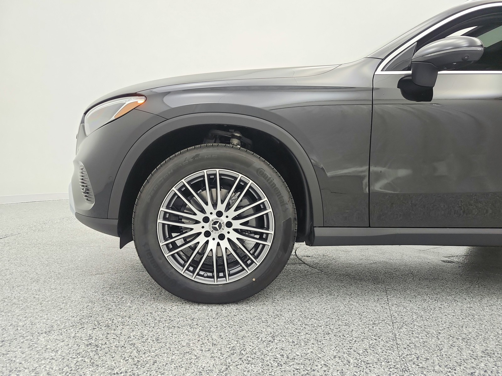 New 2026 Black Mercedes-Benz GLC 300 image 12