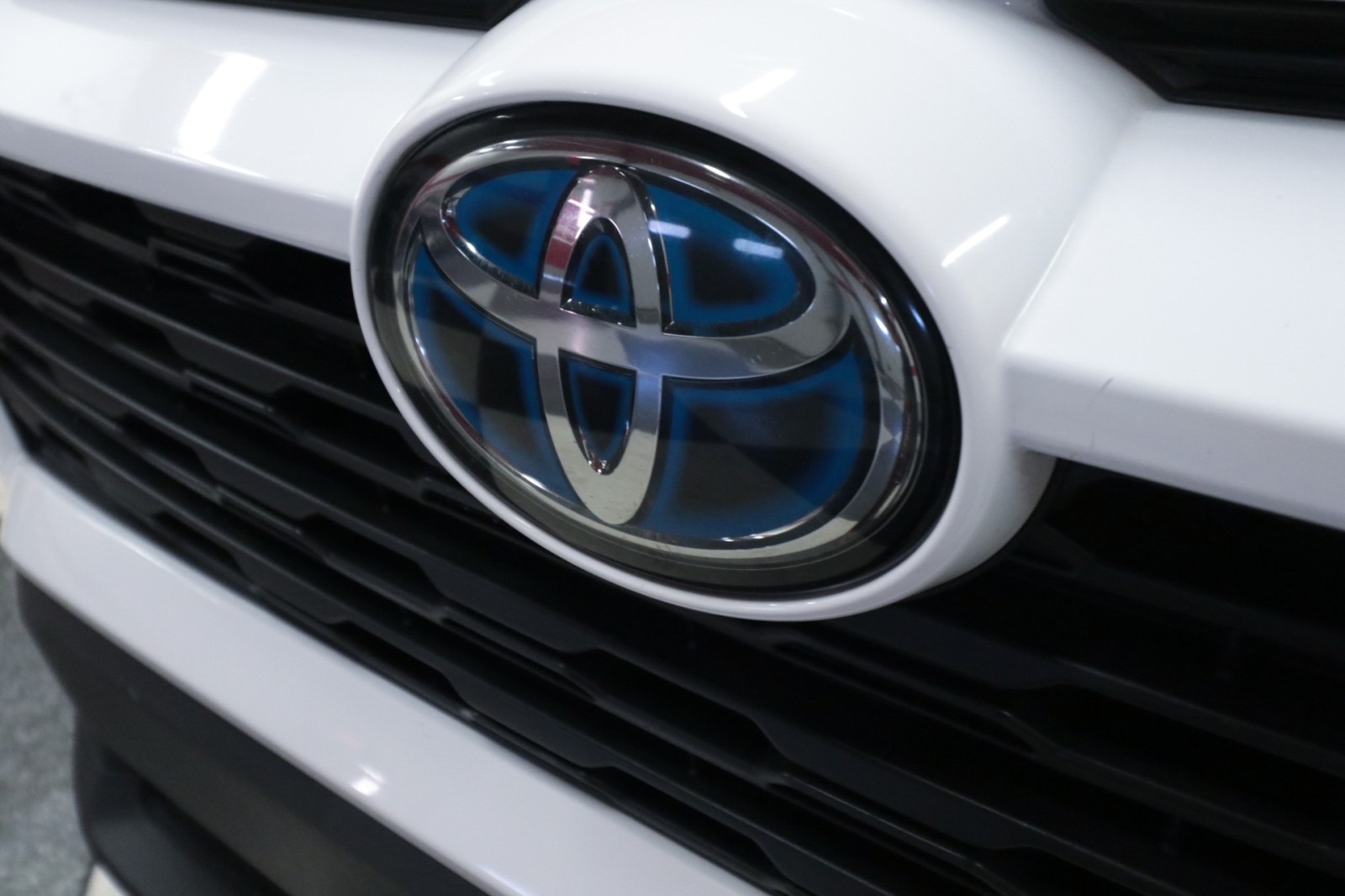 Used Car 2022 Toyota Rav4  Hybrid Xle For Sale Under $30,000 In Austin, Texas