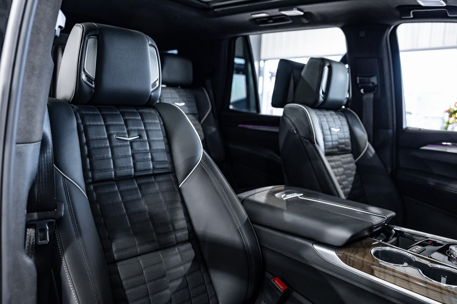 Used Car 2025 Cadillac Escalade  4wd Sport Platinum For Sale Under $130,000 In Boerne, Texas