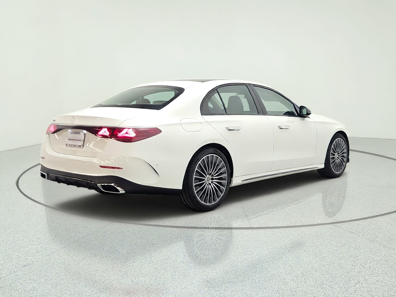 New 2026 Polar White Mercedes-Benz E 350 RWD Sedan image 5