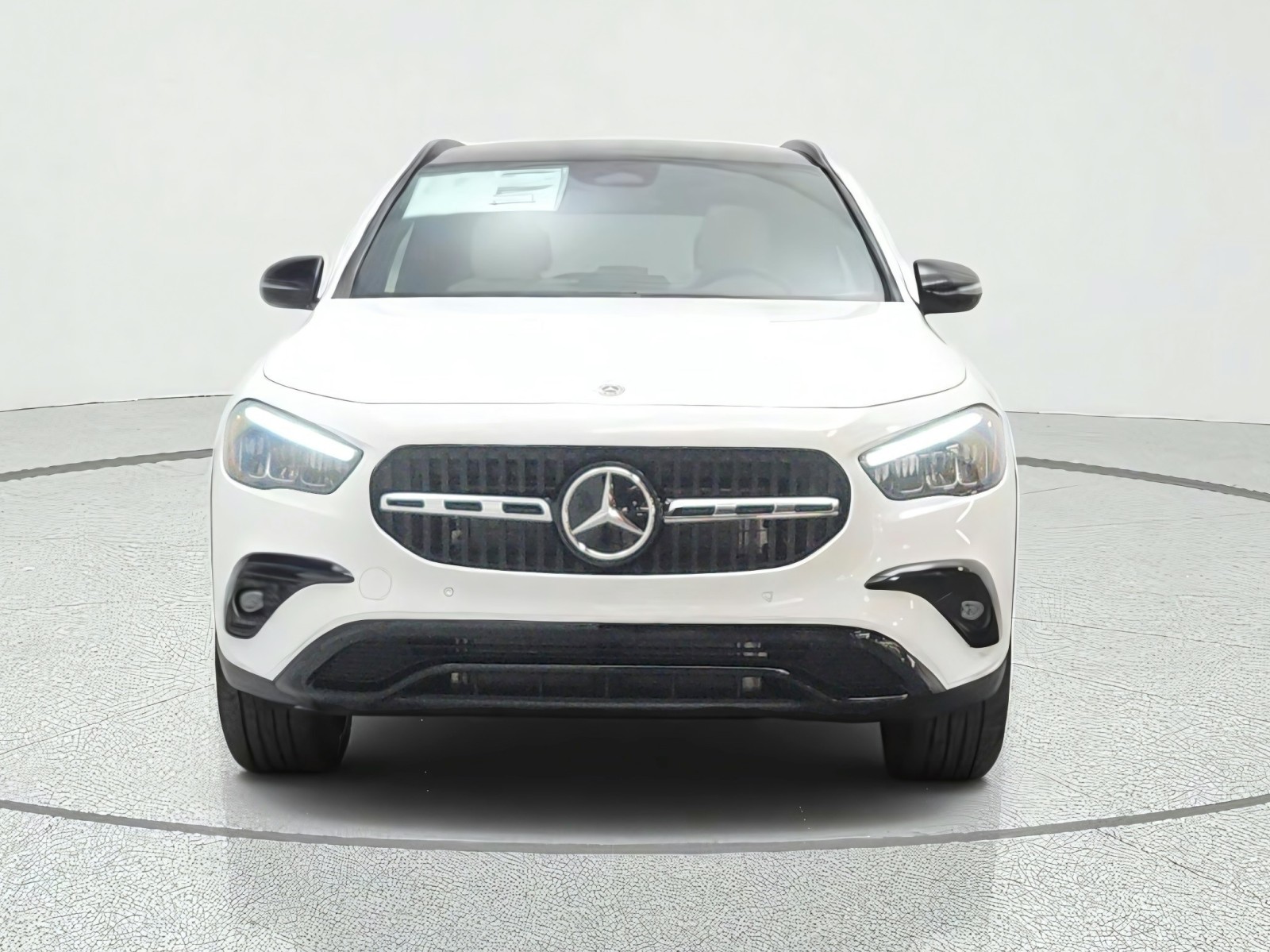 New 2026 Polar White Mercedes-Benz GLA 250 SUV image 2