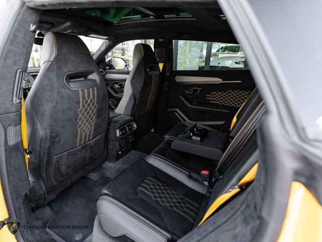 2023 Lamborghini Urus Performante in , 