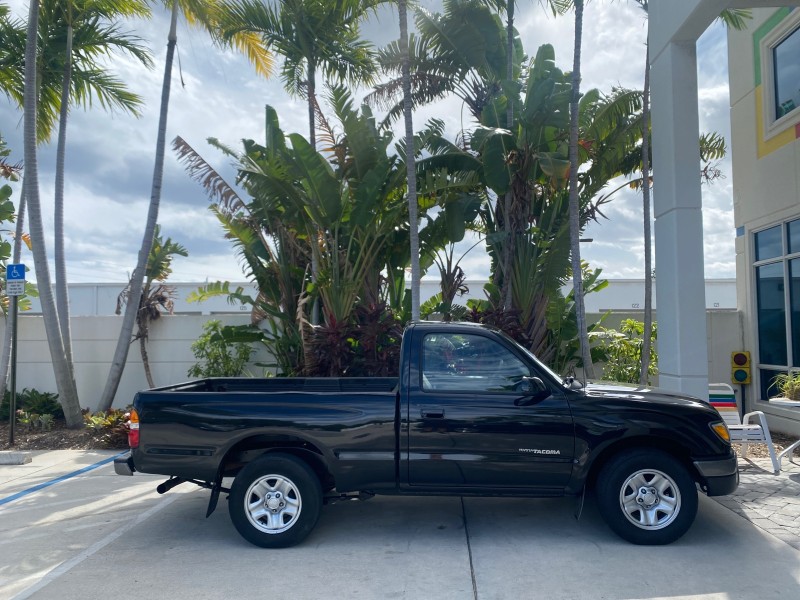 2002 Toyota Tacoma 1 OWNER AUTO AC 4 CYL in , 