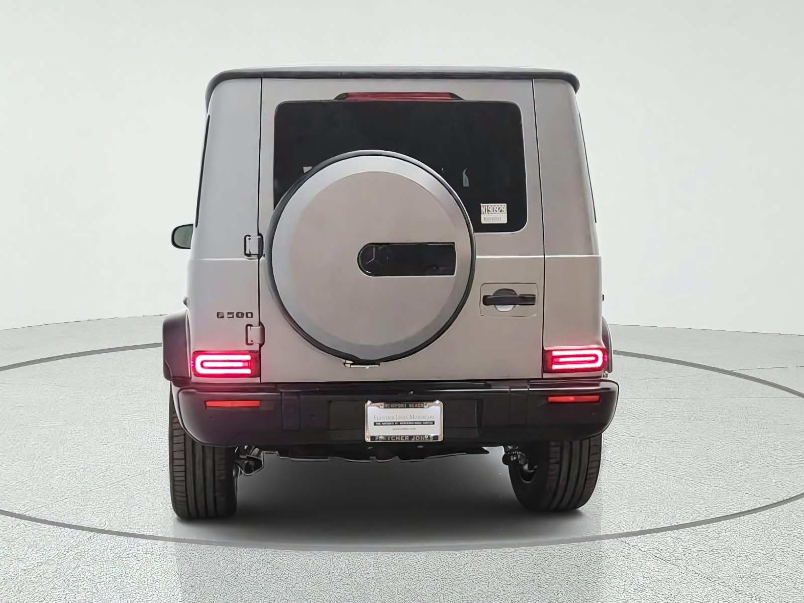 New 2027 MANUFAKTUR Platinum magno Mercedes-Benz G 580e SUV image 6