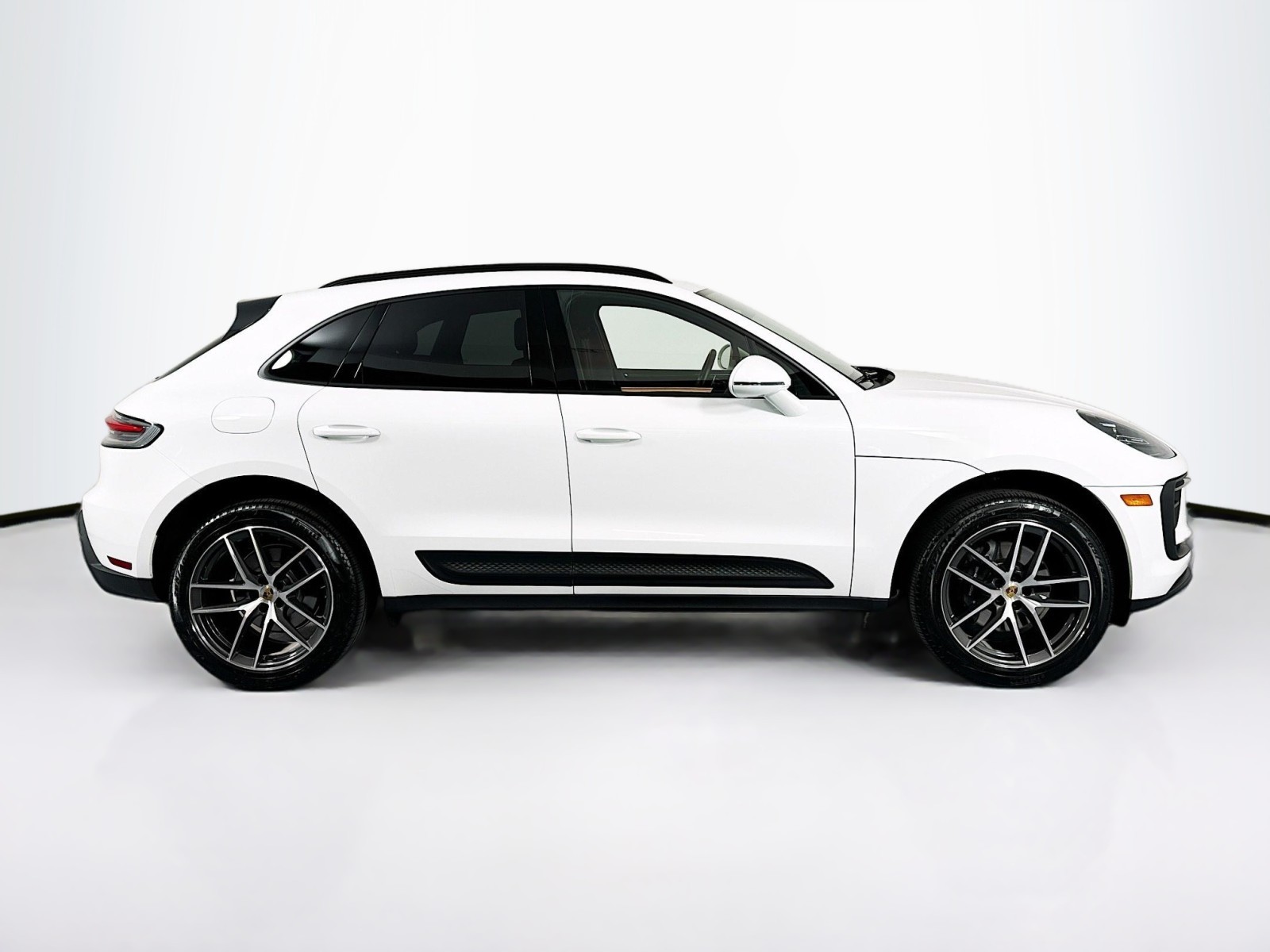 2024 Porsche Macan  4