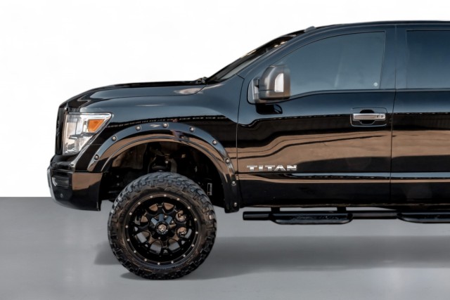 2021 Nissan Titan SV 11