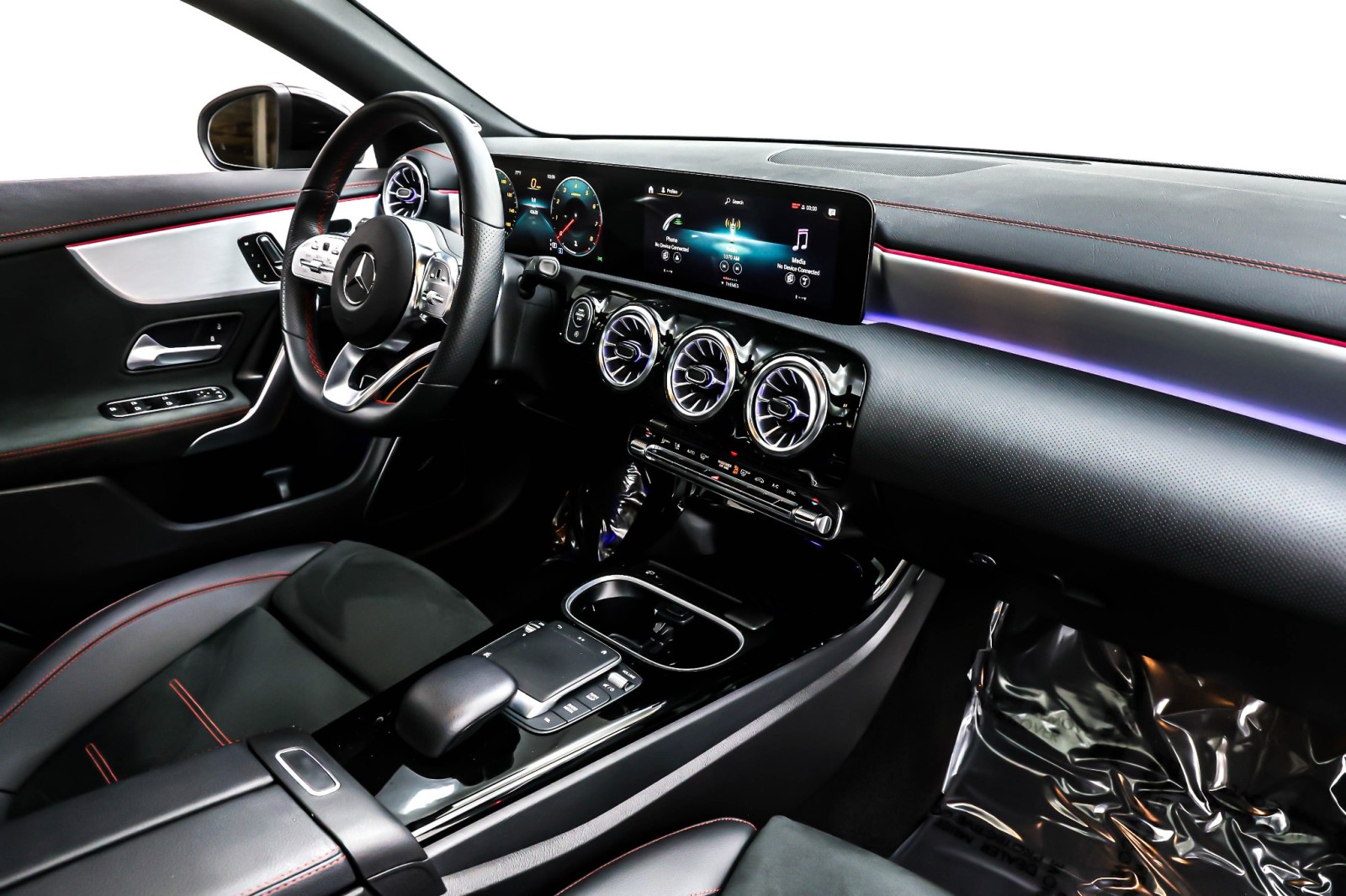 Used 2023 Digital White Metallic Mercedes-Benz CLA 250 Coupe image 16