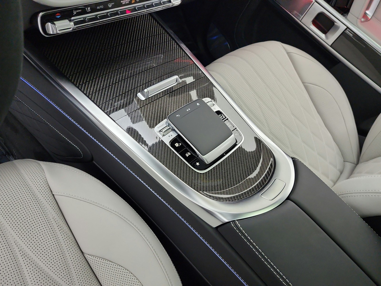 New 2026 MANUFAKTUR Signature China Blue Mercedes-Benz AMG® G 63 image 10