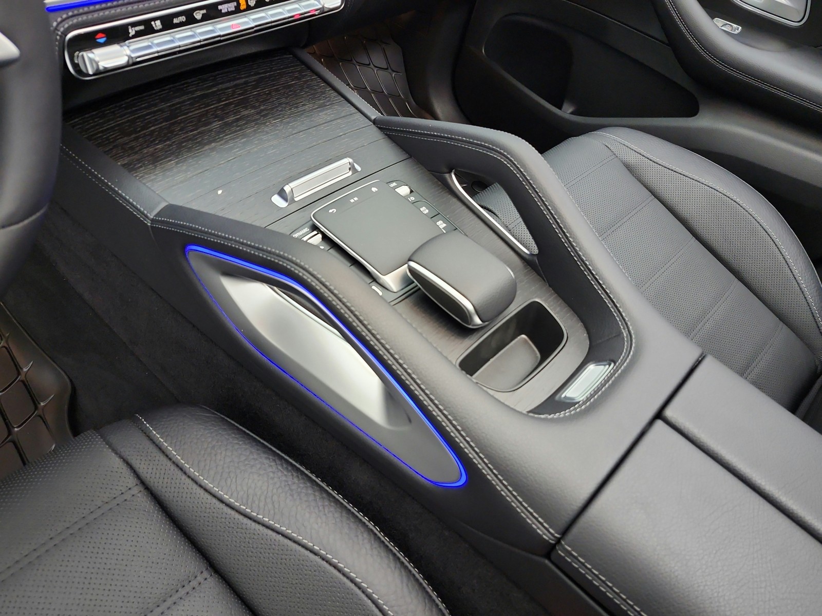 New 2026 Selenite Grey Metallic Mercedes-Benz GLE 450 4MATIC® SUV image 10