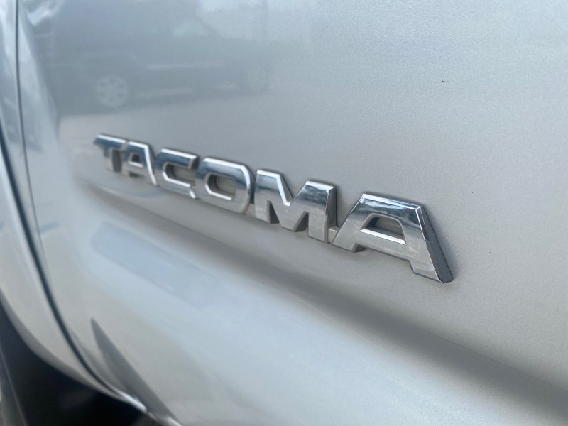 2006 Toyota Tacoma 1 OWNER 4WD CREW CAB in , 