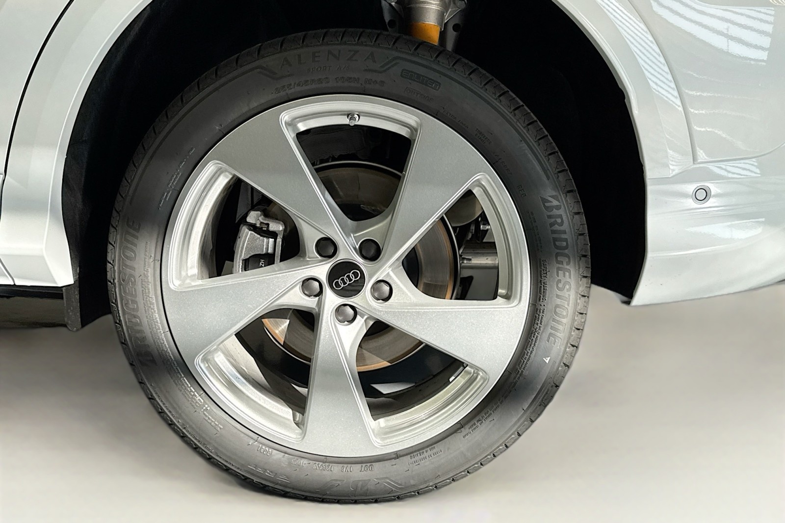 New 2025 Glacier White Metallic Audi Premium Plus 2.0 TFSI quattro image 28