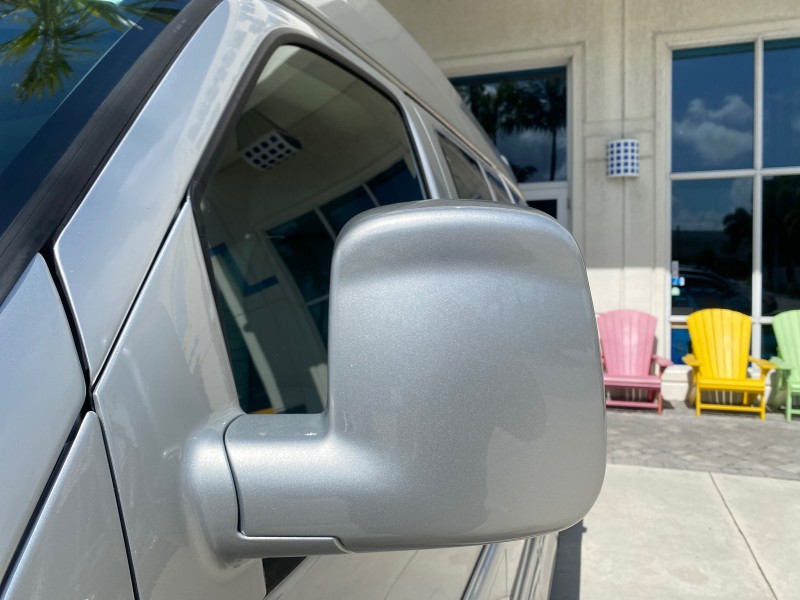 2013 GMC SAVANA HI TOP CONVERSION HANDICAP LIFT LOW MILES 24,857 in , 