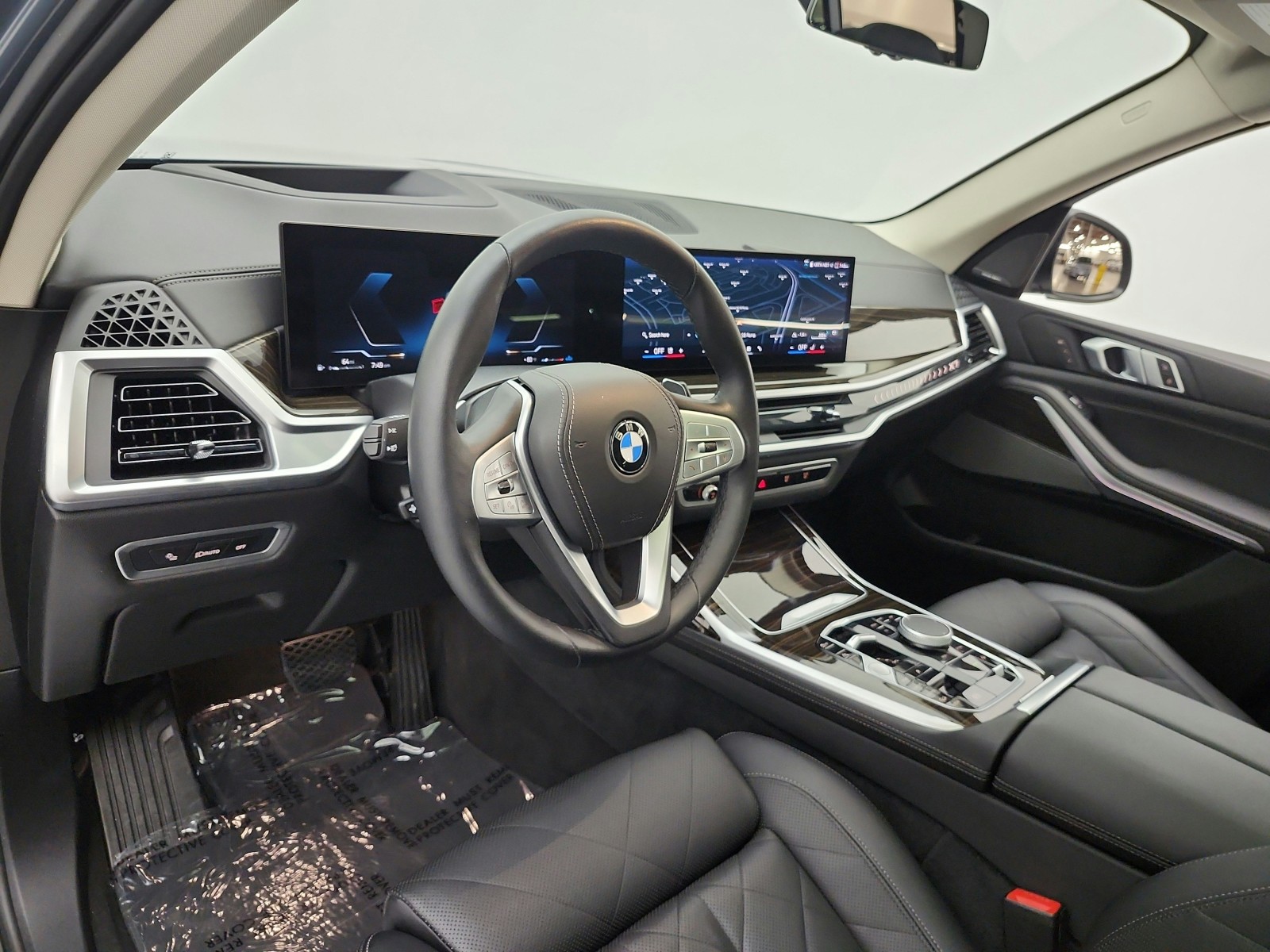 Used 2024 Sparkling Copper Metallic BMW xDrive40i Sports Activity Vehicle image 9