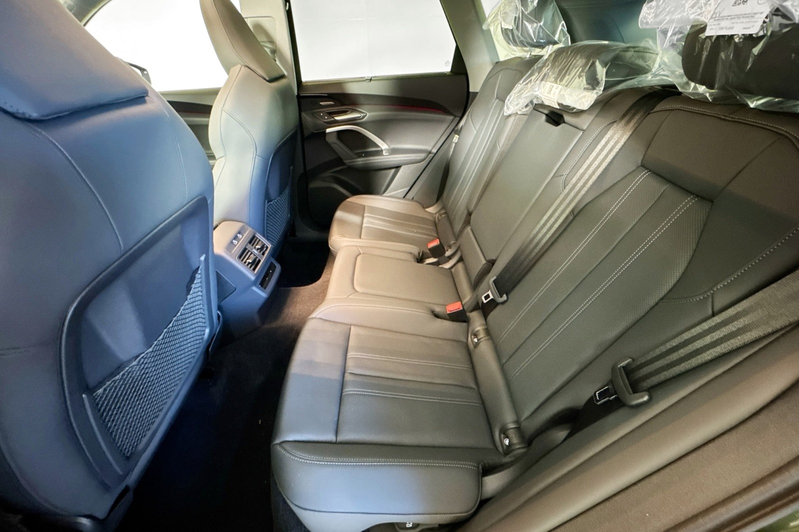 New 2025 District Green Metallic Audi Premium Plus 2.0 TFSI quattro image 23