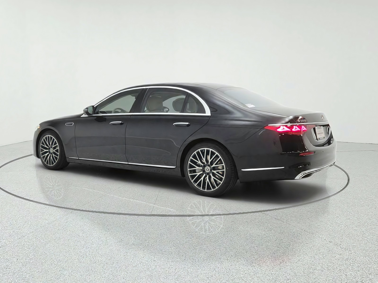 New 2027 Black Mercedes-Benz S 500 4MATIC® Sedan image 7