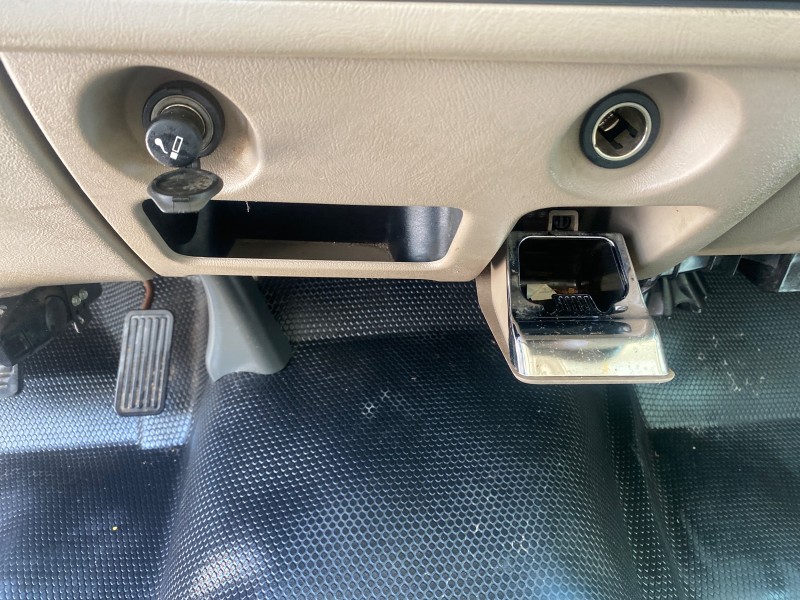 2005 GMC Sierra 1500 LOW MILES 83837 AC NO ACCIDENTS in ,