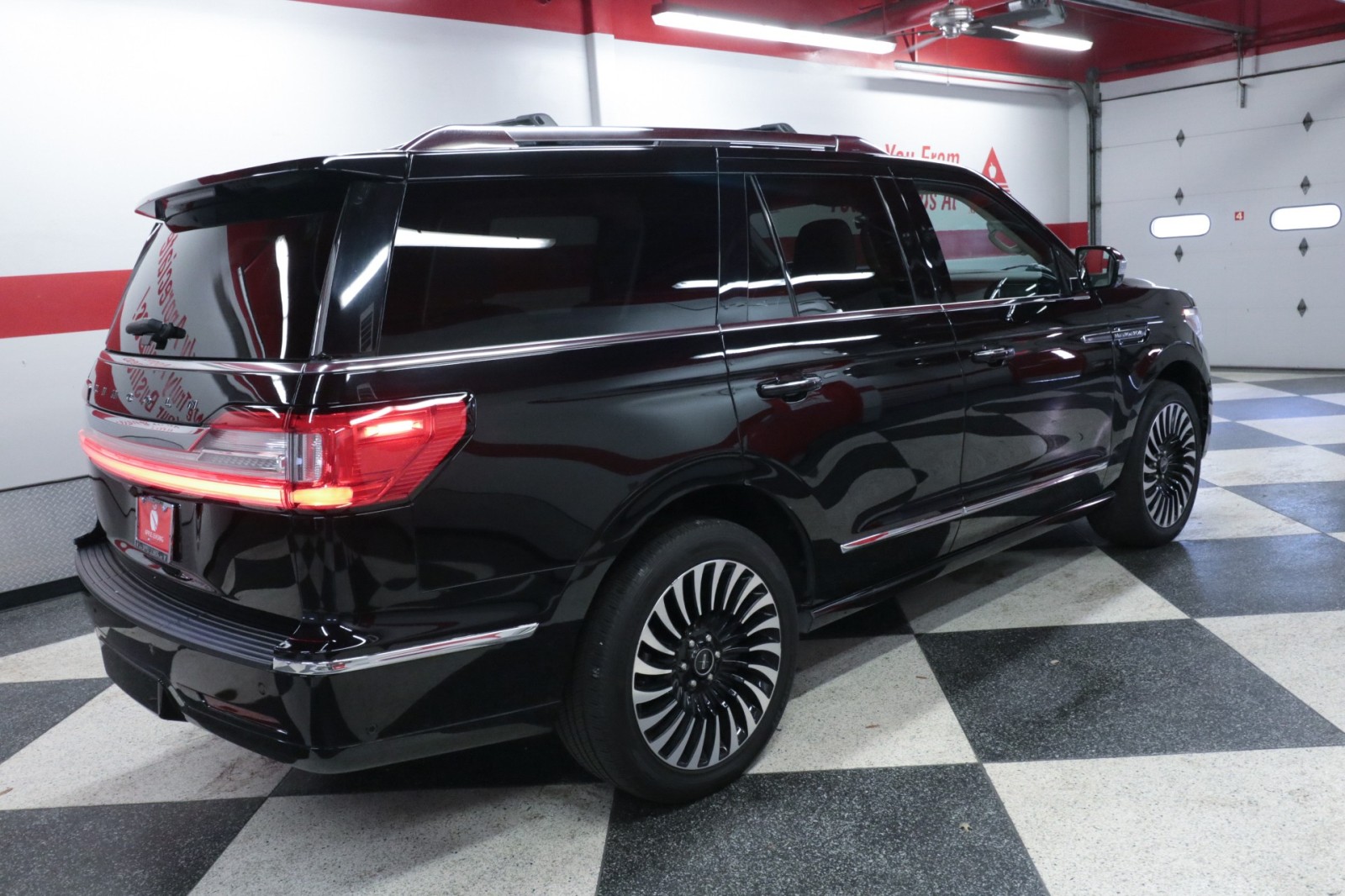Used Car 2020 Lincoln Navigator  Black Label For Sale Under $50,000 In Austin, Texas