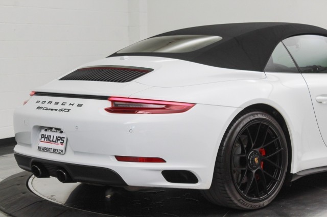 2018 Porsche 911 Carrera GTS 18