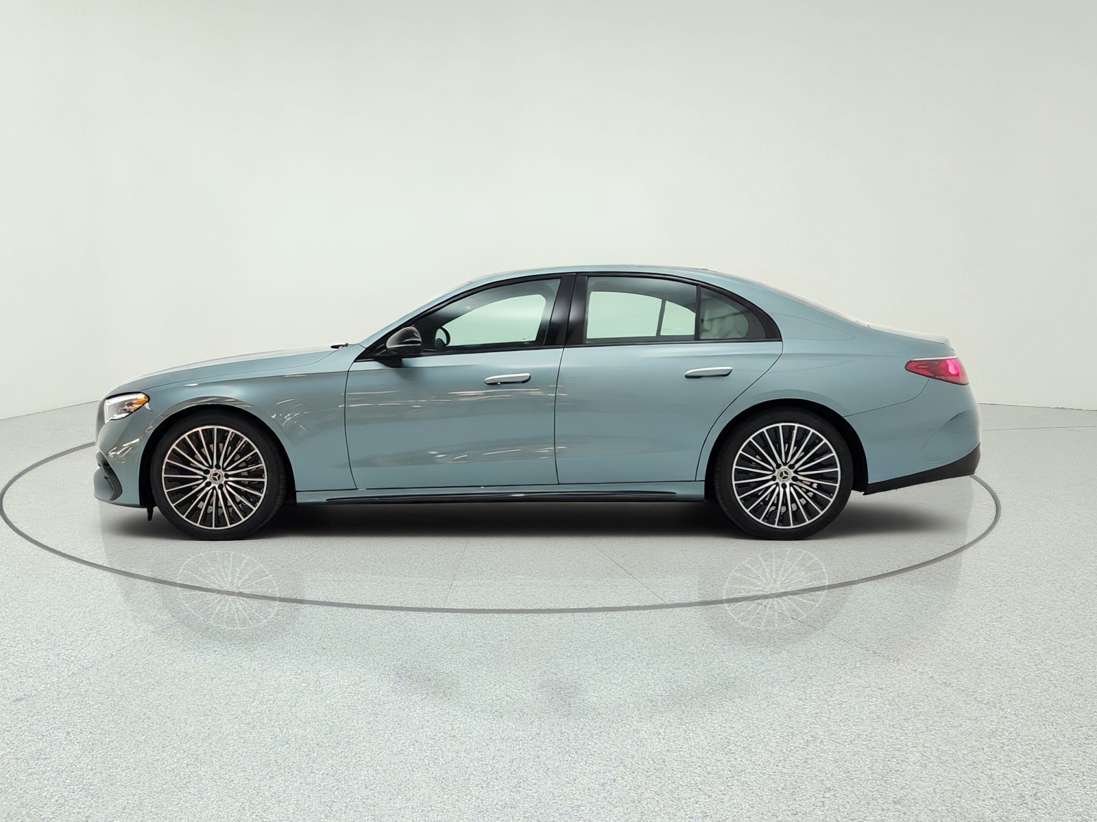 New 2026 Verde Silver Metallic Mercedes-Benz E 350 RWD Sedan image 8