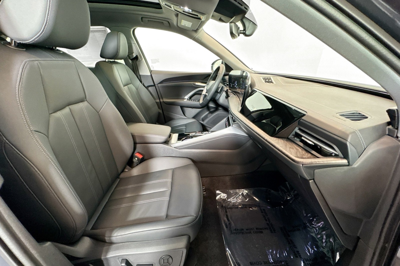 New 2025 Tambora Gray Metallic Audi Premium 2.0 TFSI quattro image 25